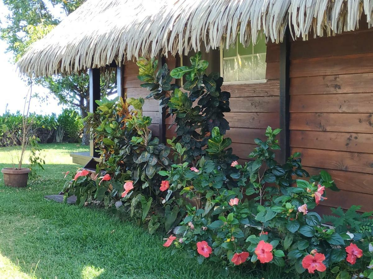 Bungalow Bord De Mer Paea Exterior photo